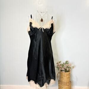 Vintage y2k black and tan lace babydoll midi slip lingerie dress